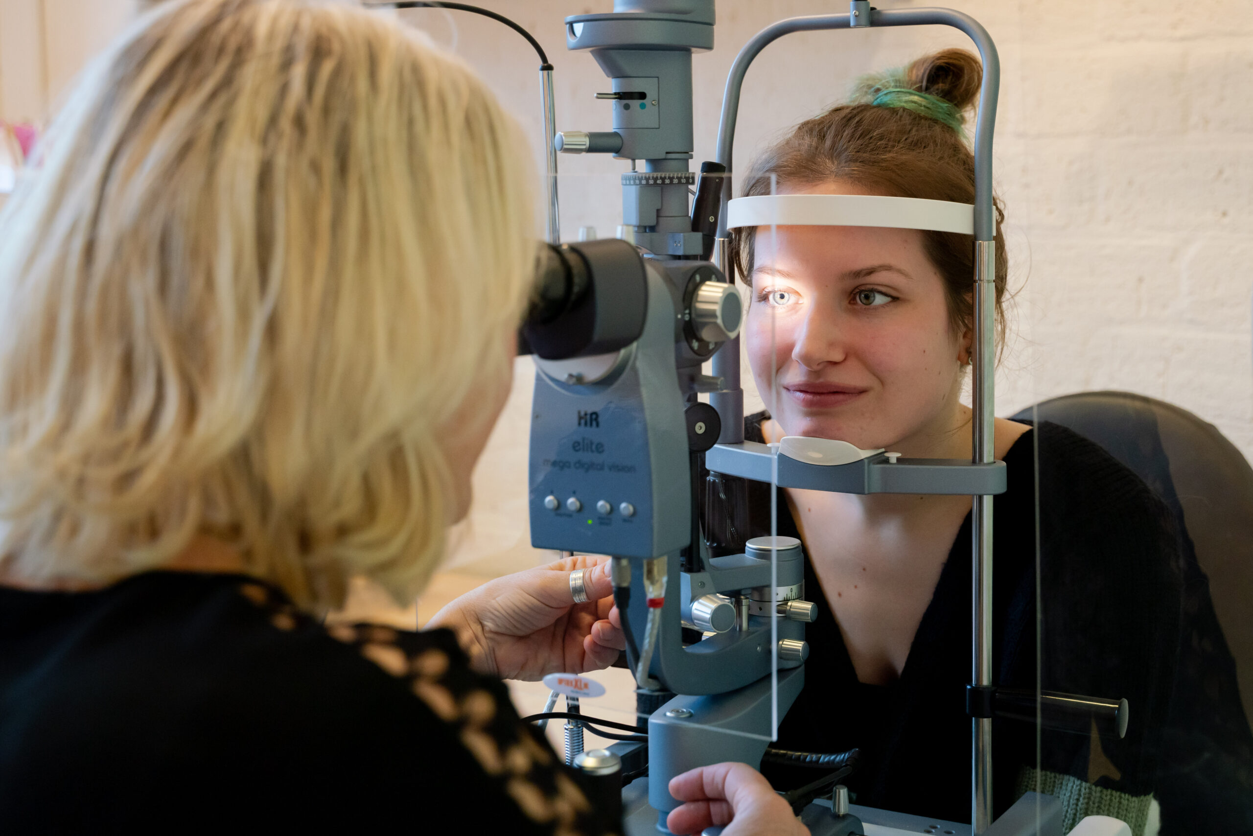 Fotografie van het oog Contactlenscentrum WFG